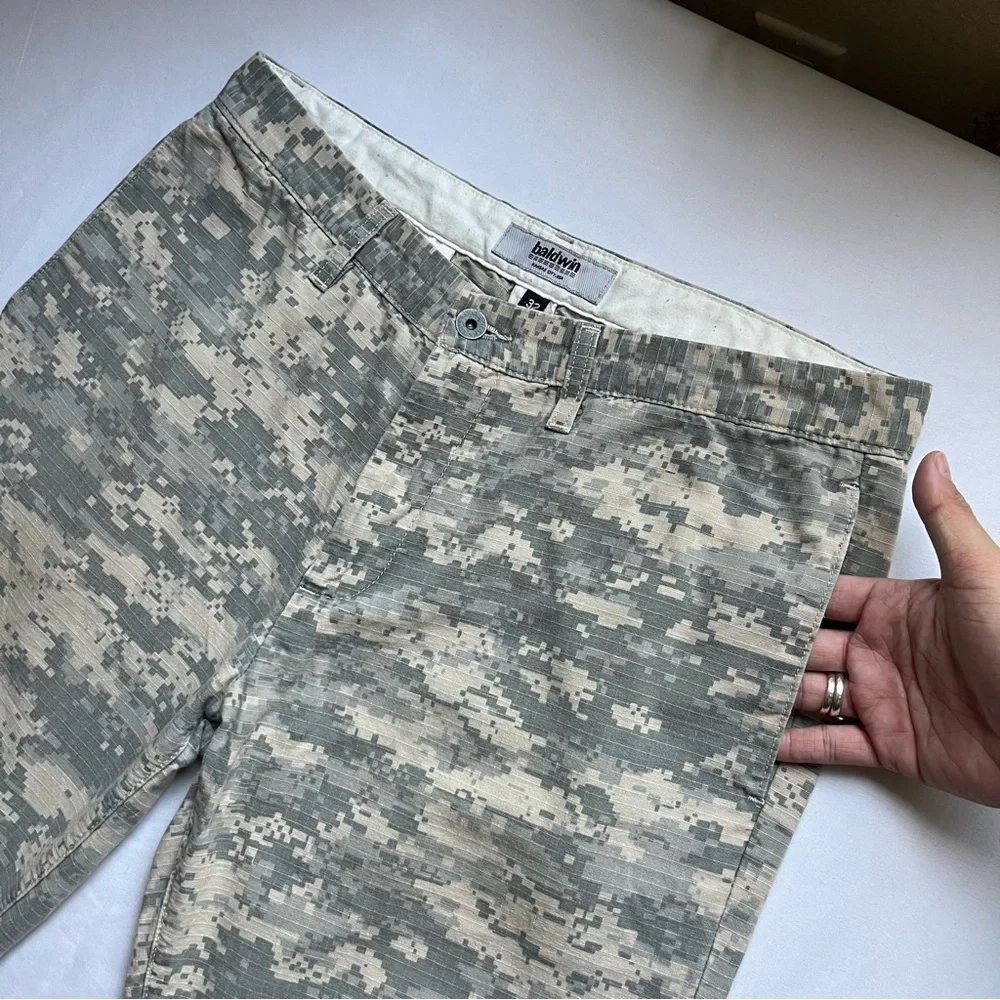 BALDWIN KANSAS CITY tan cream‎ grey digital camo camouflage straight leg pants